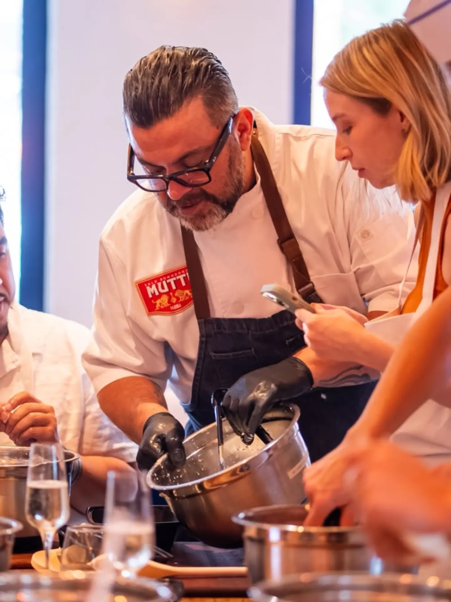 Salvatore teaching a pizza class